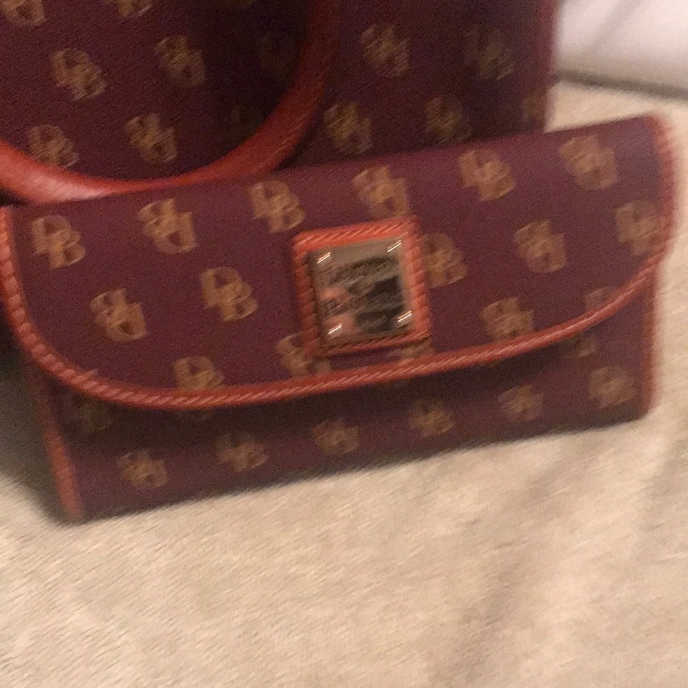 Wallet - Picture 2 of 4